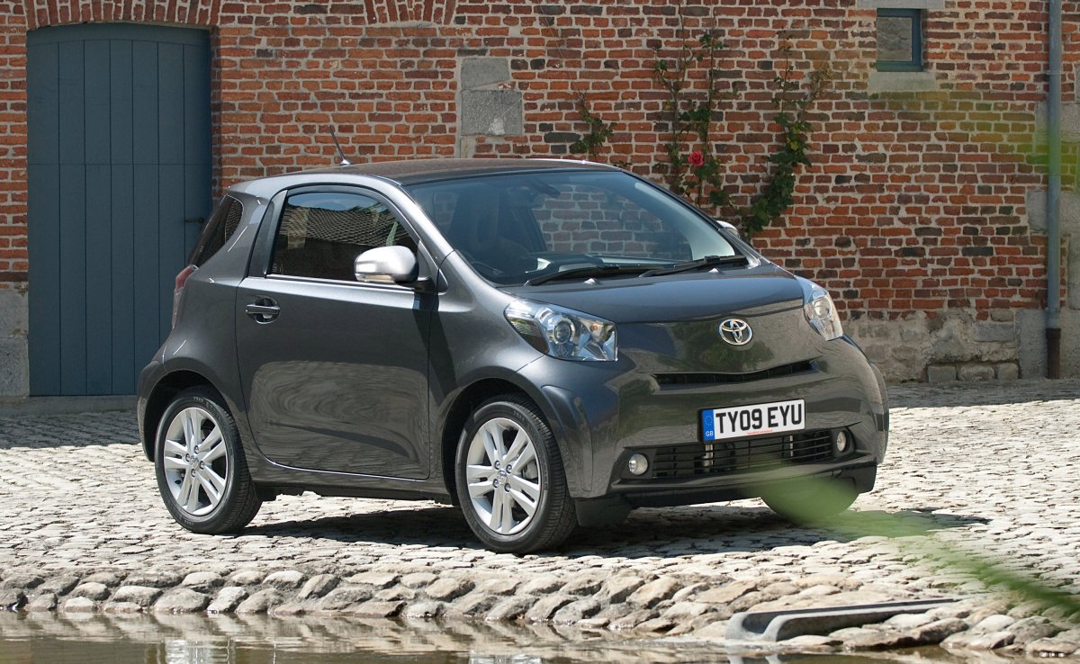 Toyota IQ 2020