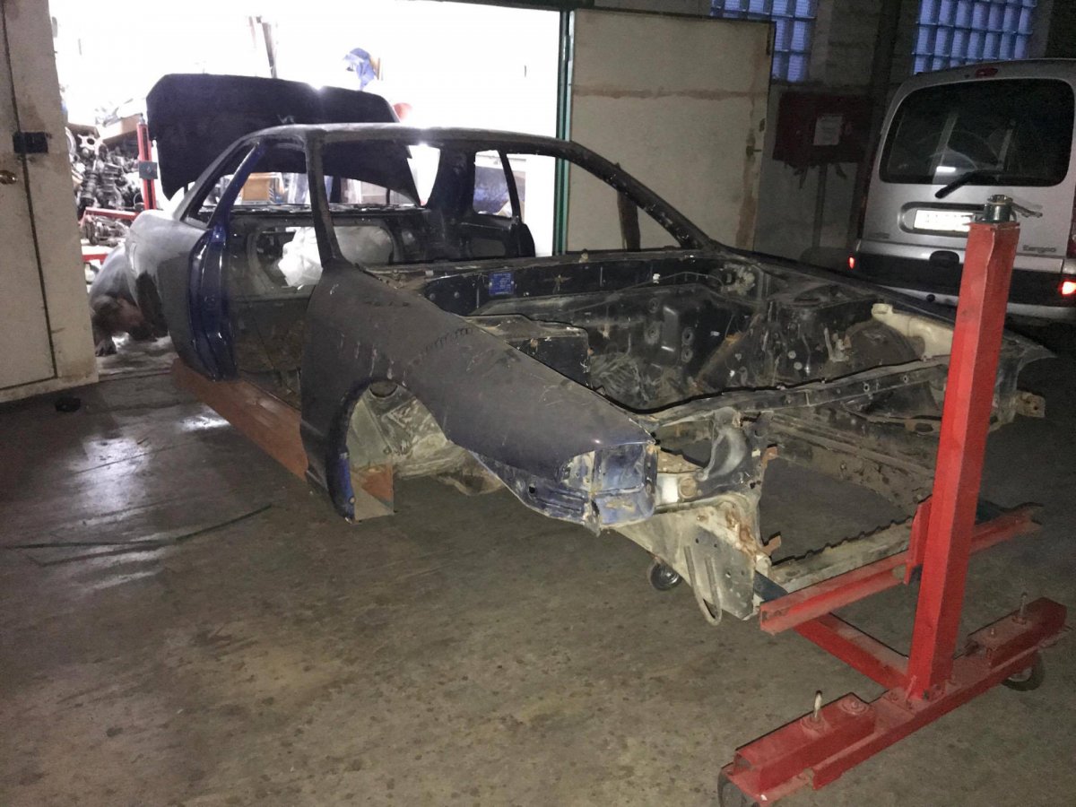 BMW e30 на стапеле