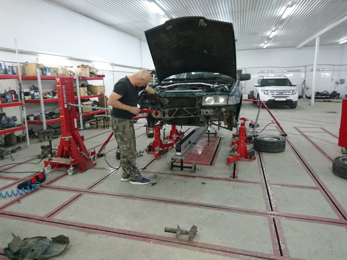 Стапель БМВ е36