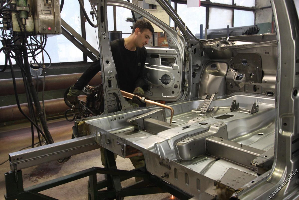 Завод ВИС 2114 кабина рама