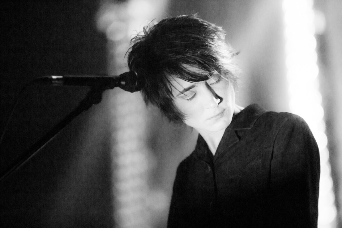 Земфира фотосессия блюз