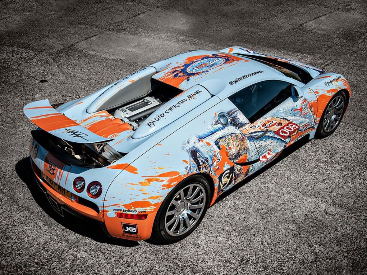 Винил на Бугатти Вейрон