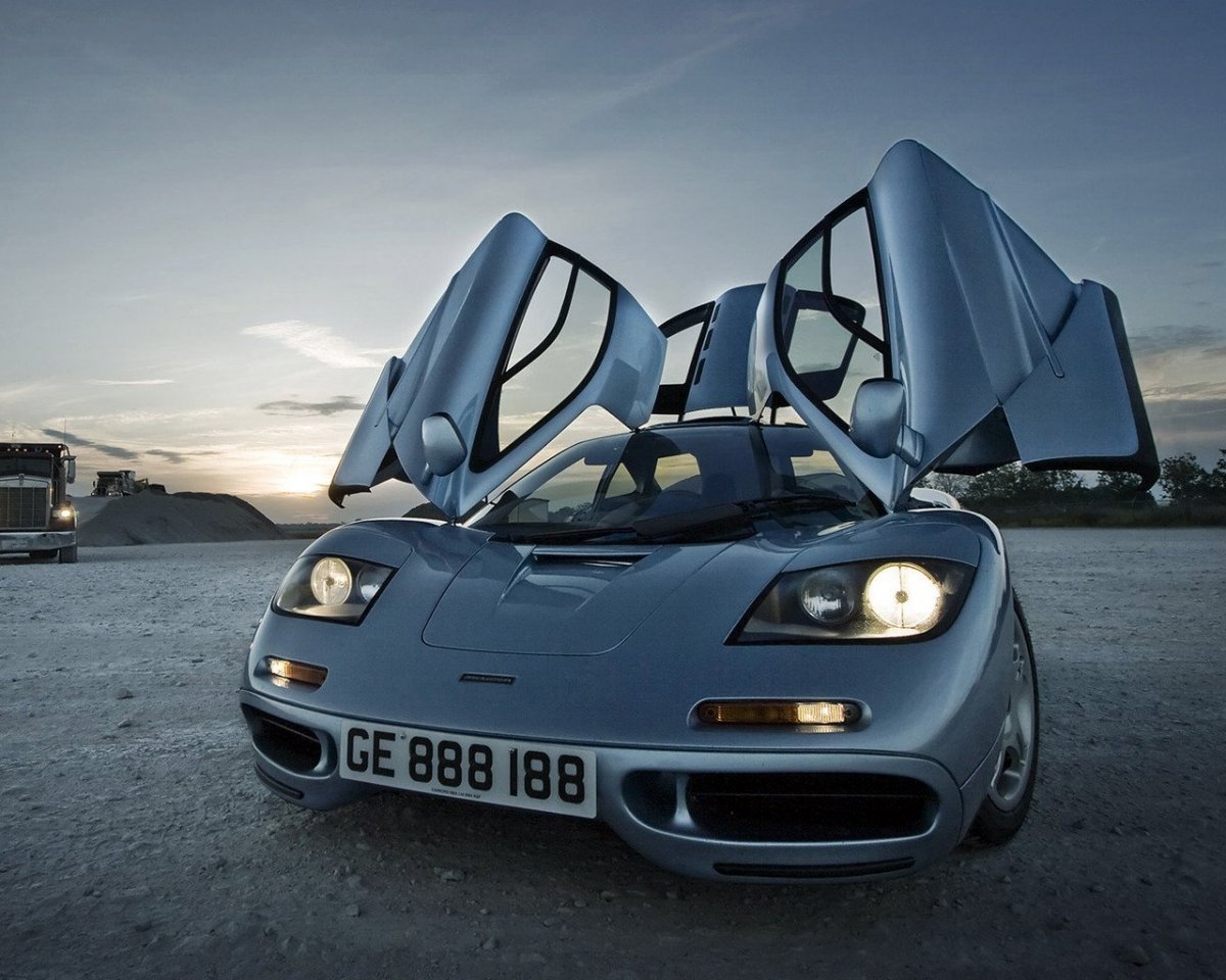 Две БМВ м5 черные