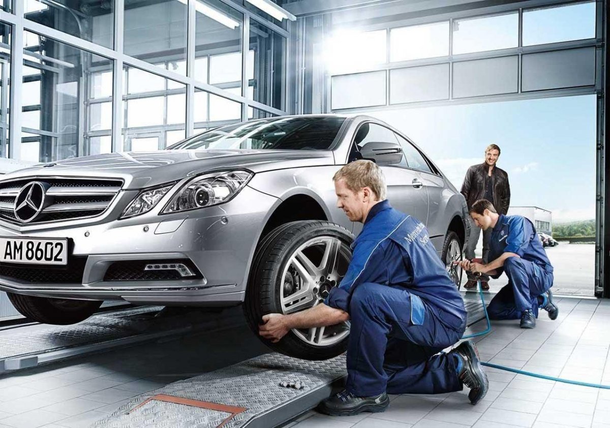 Машина в сервисе