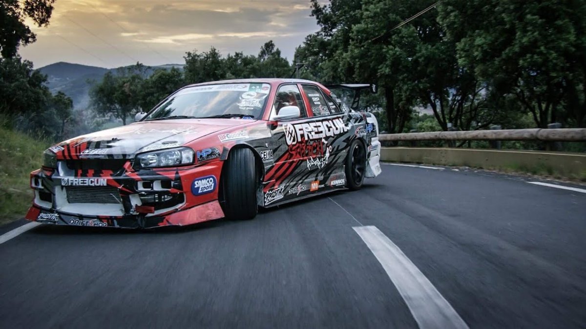 Nissan Skyline GTR r34 Drift