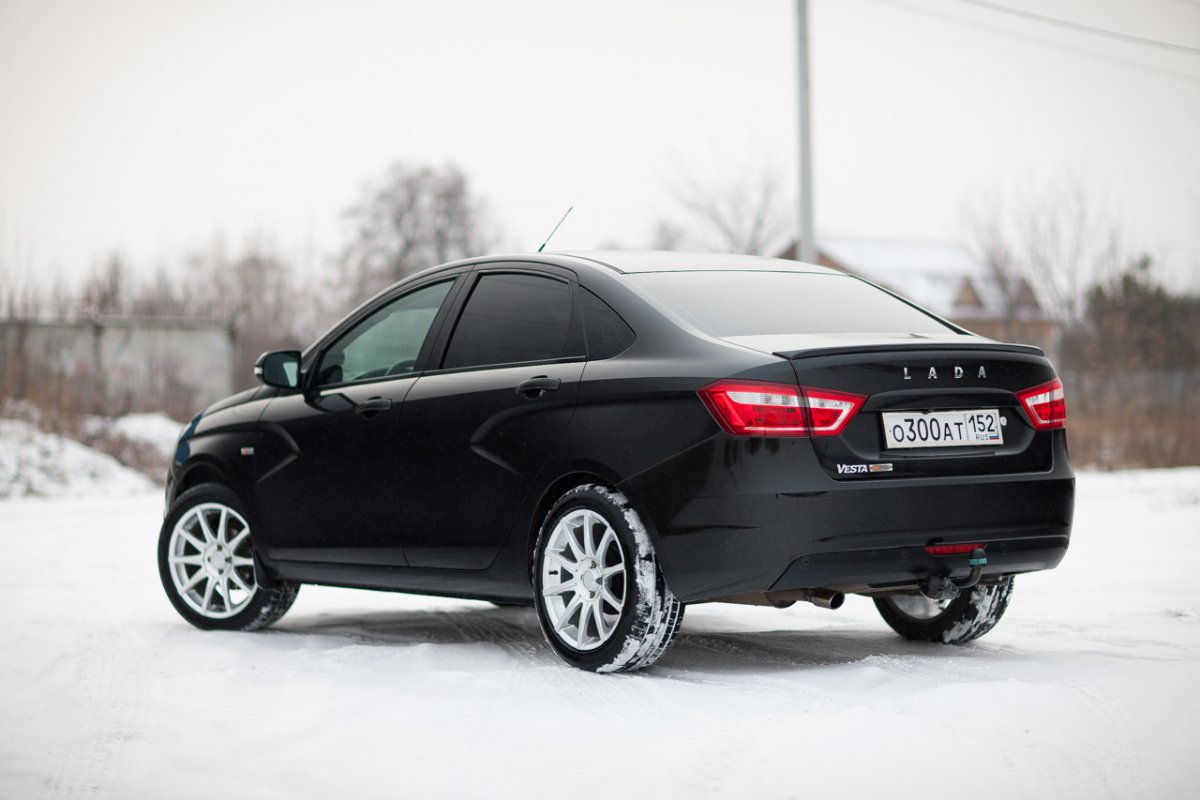 Лада Веста седан черная