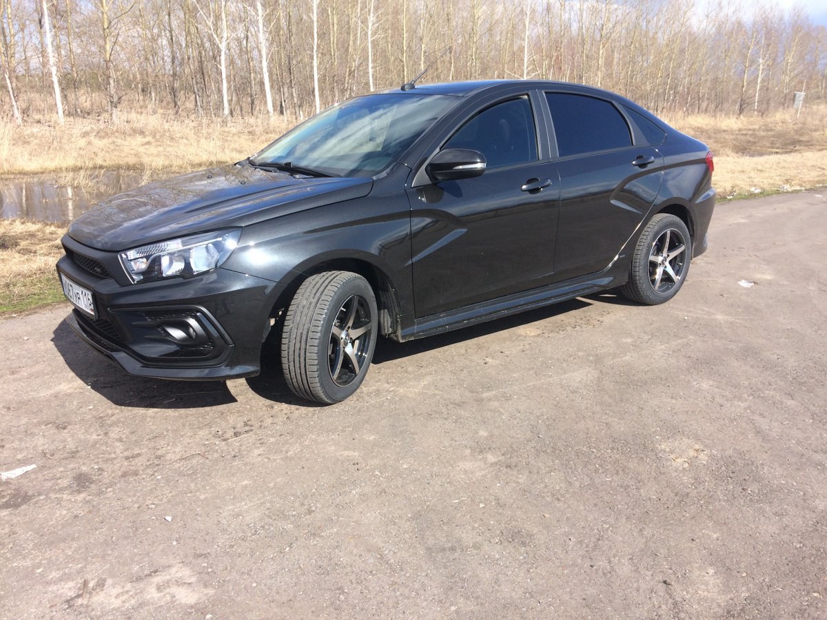 Lada Vesta черная