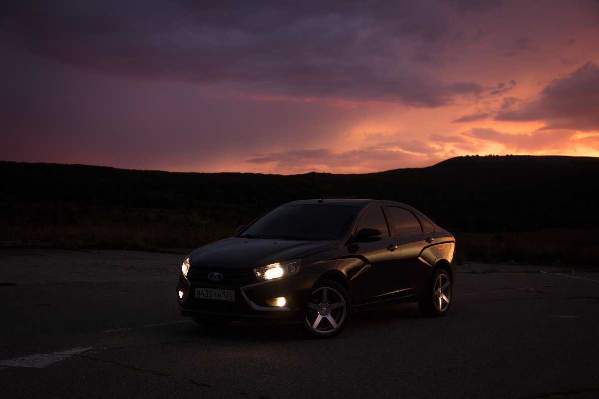 Lada Vesta Night