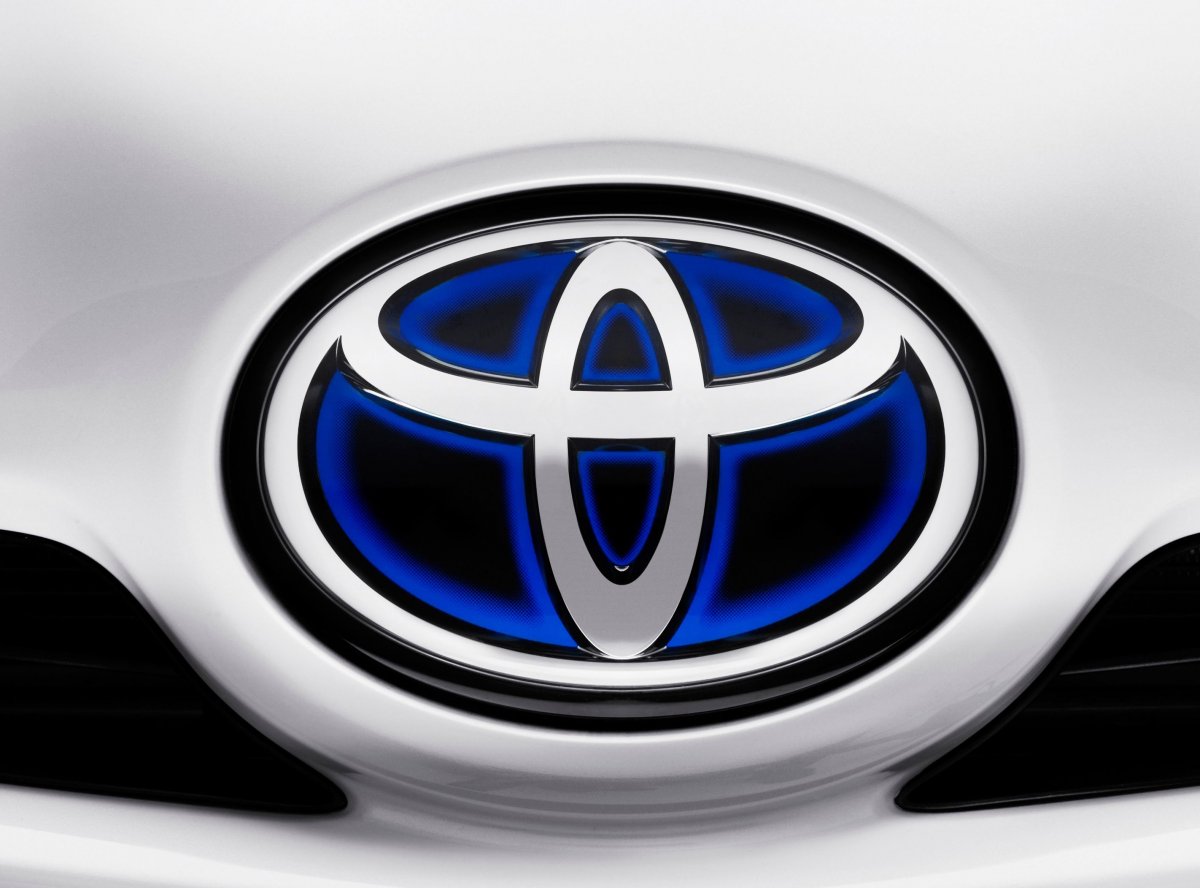 Тойота корона Премио значок