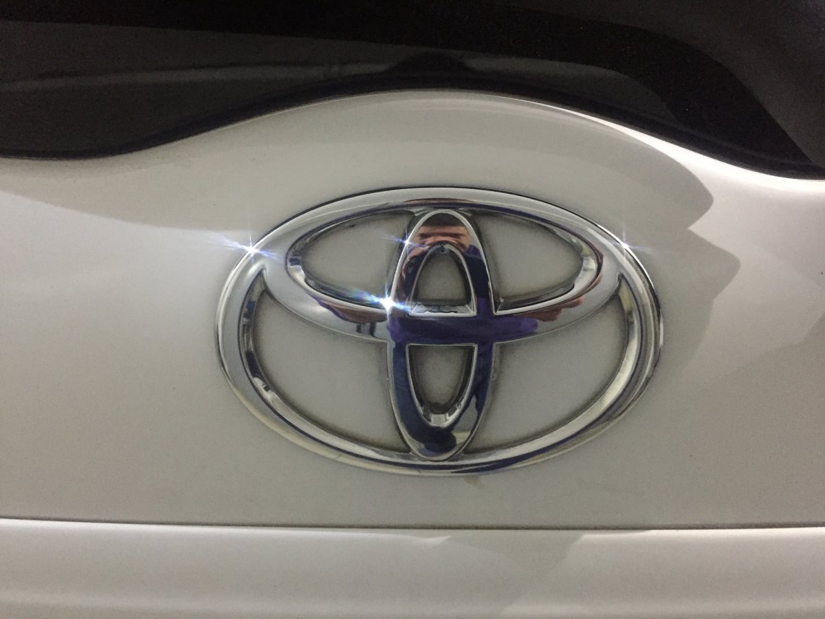 Значок Тойота гибрид