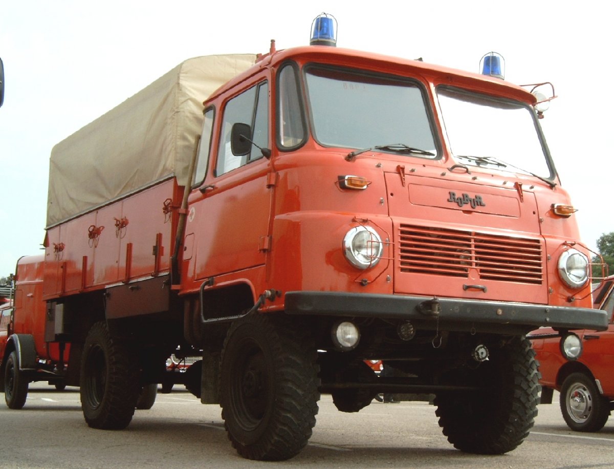 Авто Робур 1800а