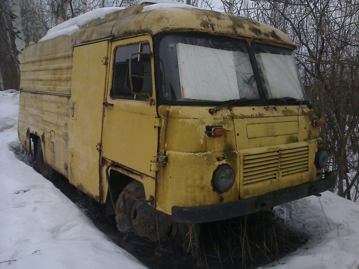 Советские машины и автобусы