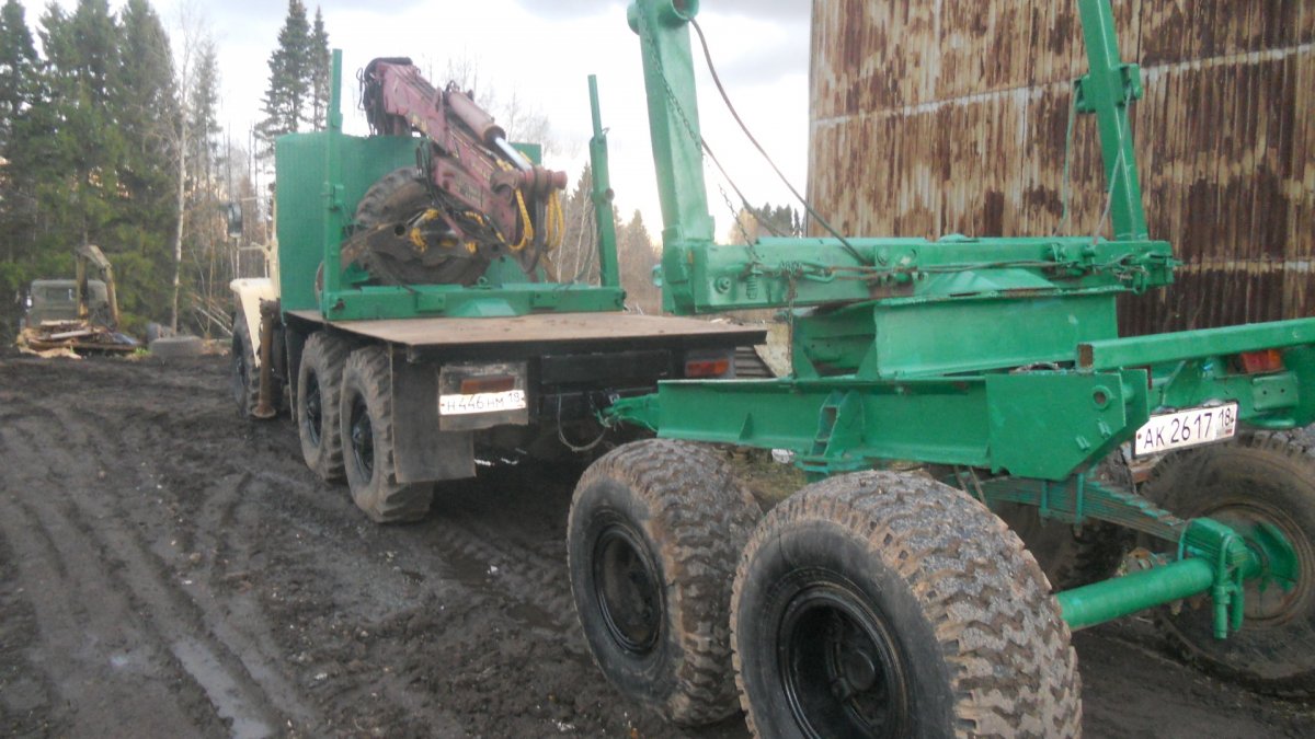Урал лесовоз с роспуском