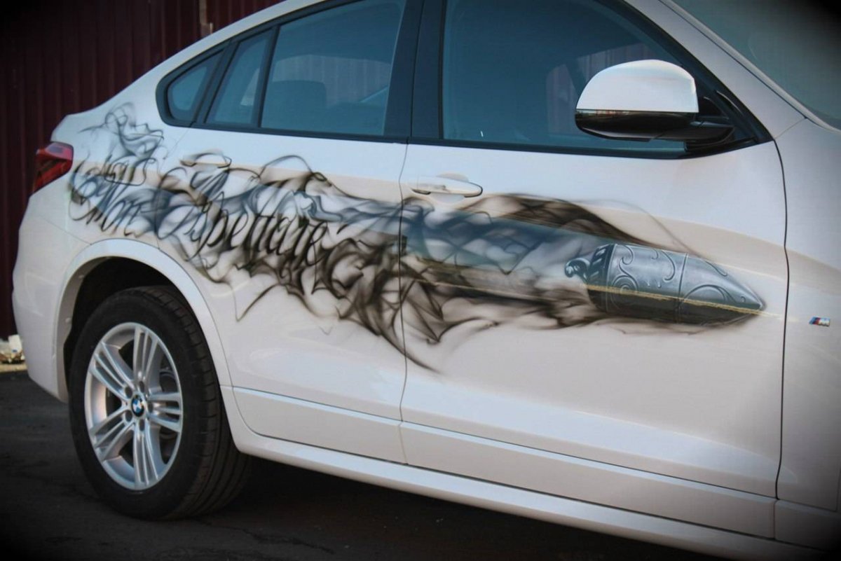 Аэрография на машине