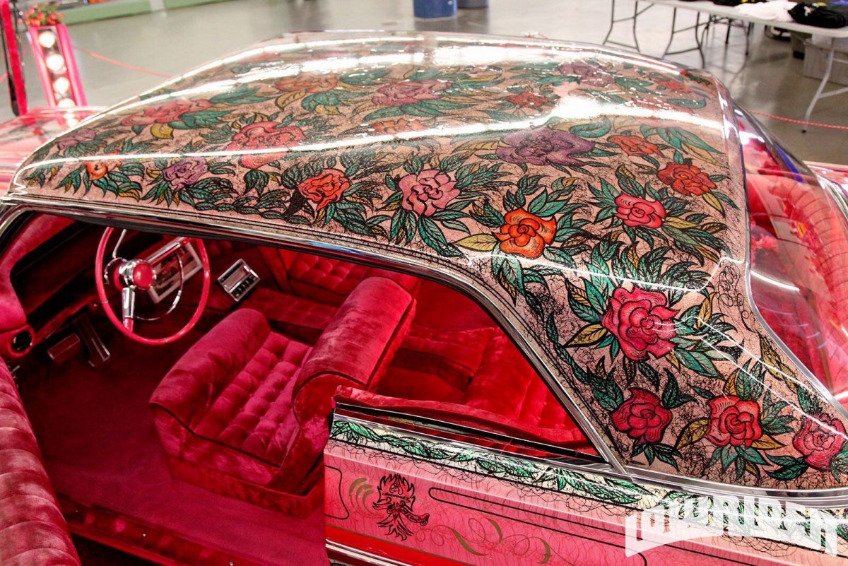 Цыганский салон автомобиля