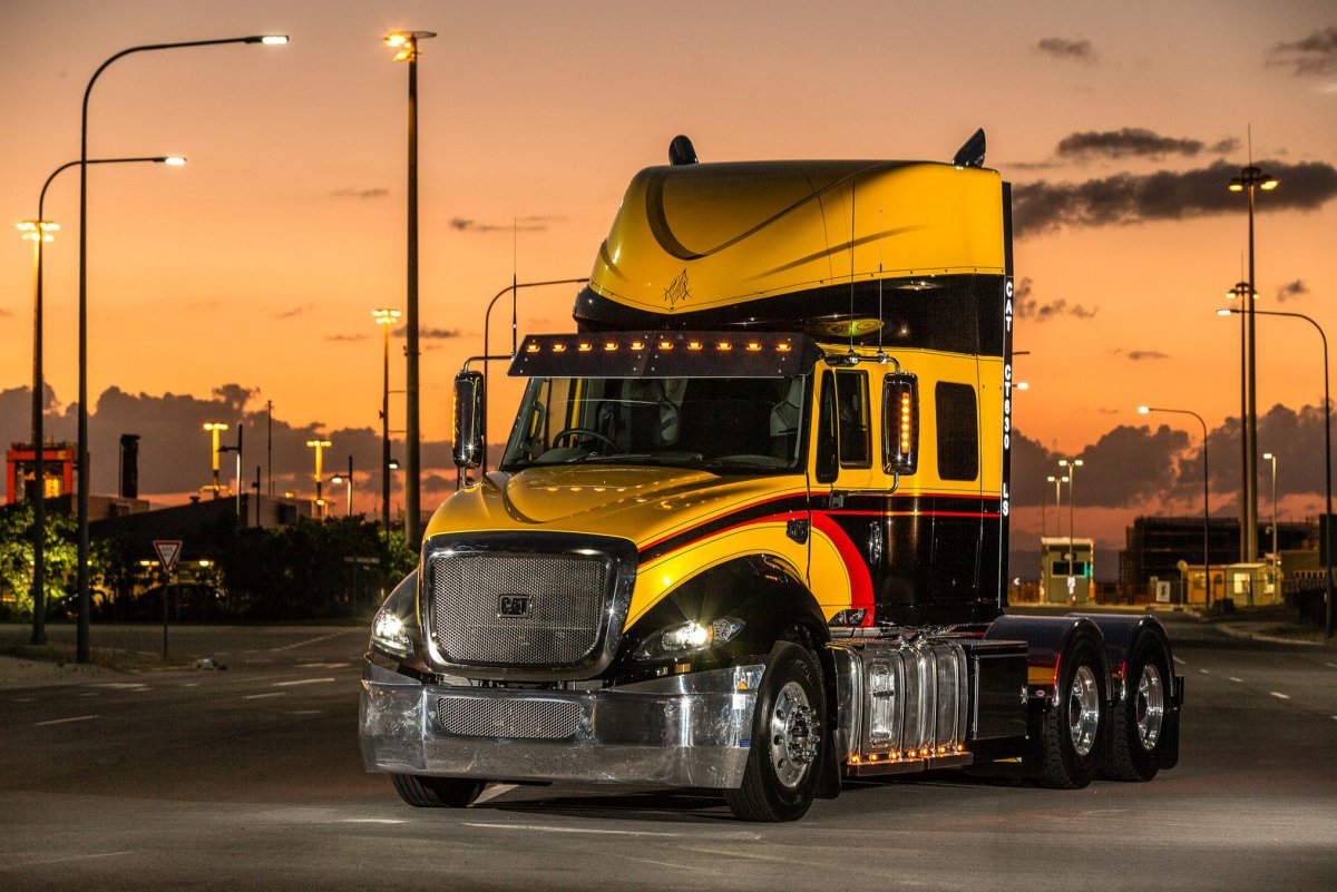 Грузовики Caterpillar CT 630