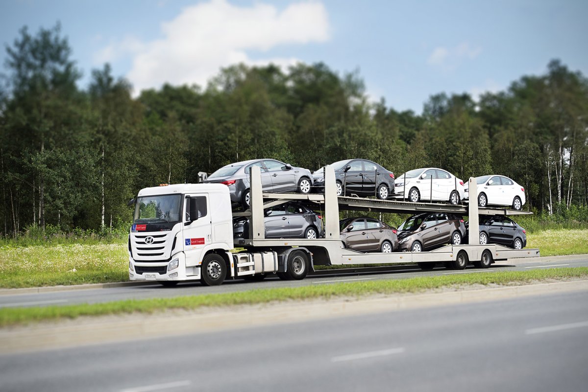 Hyundai Xcient автовоз