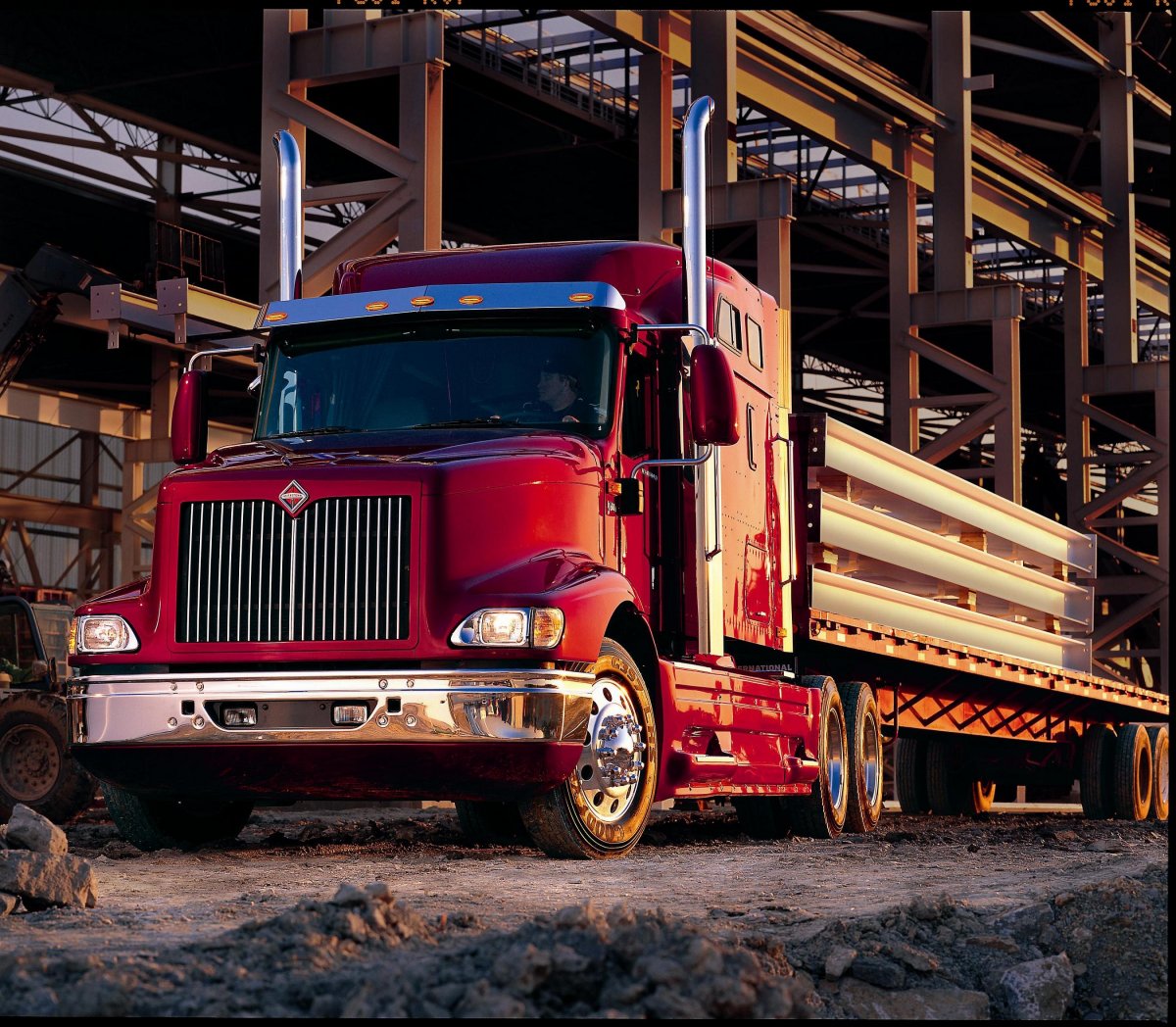 Грузовик на стройке