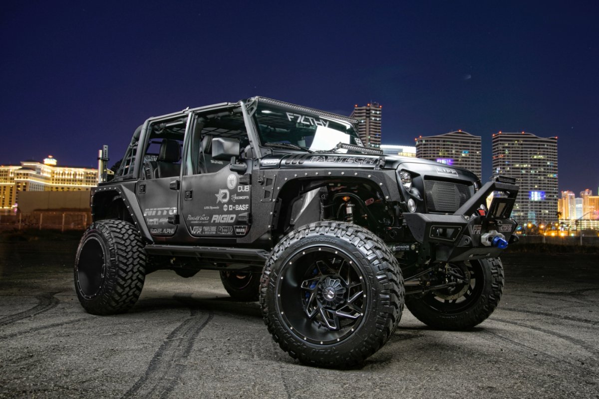 Джип Вранглер с большими колесами