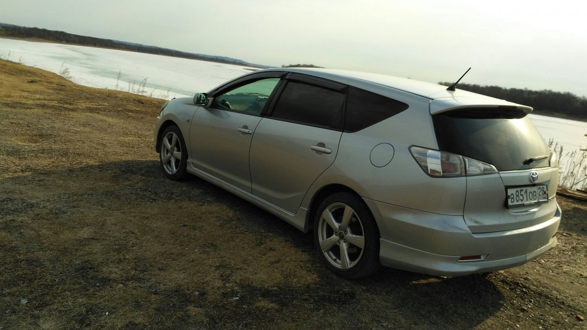 Тойота Калдина 241