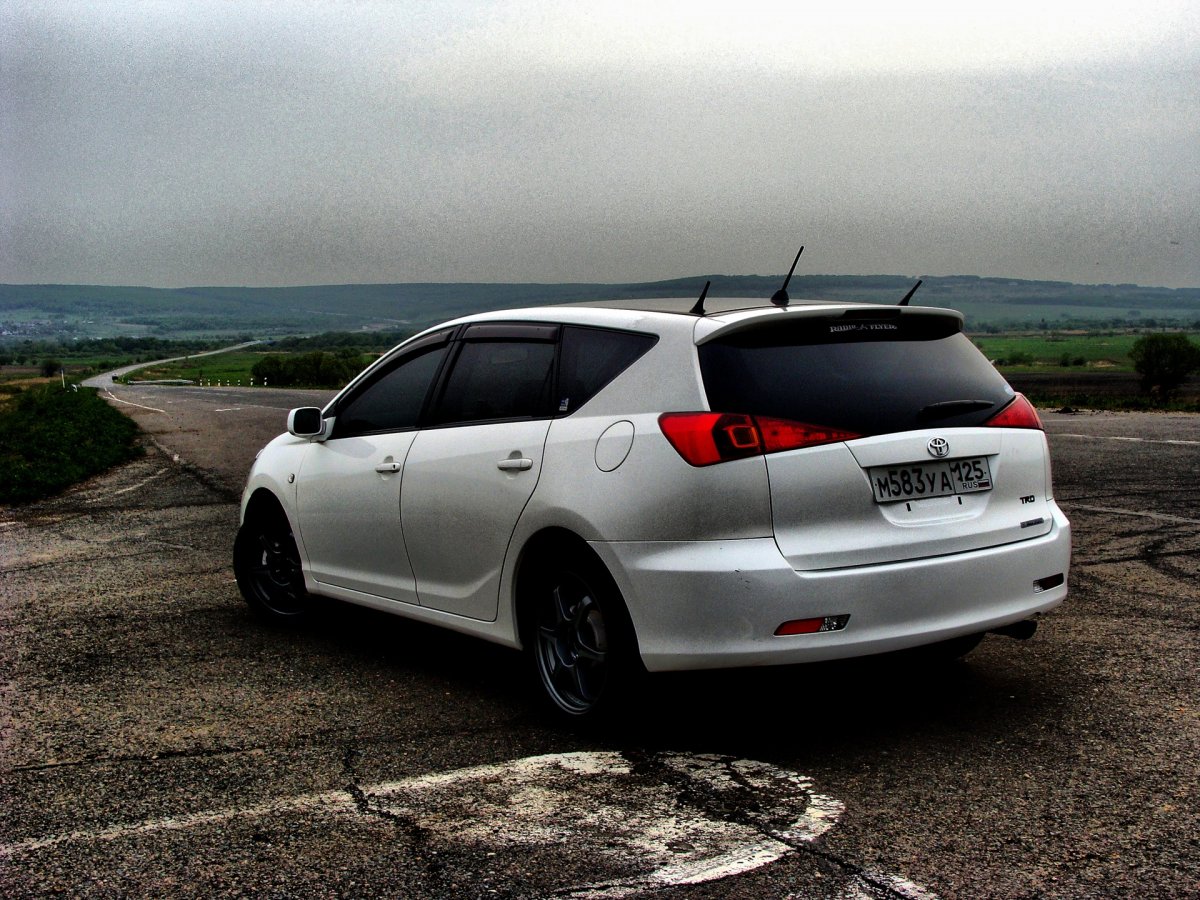 Toyota Caldina 2010