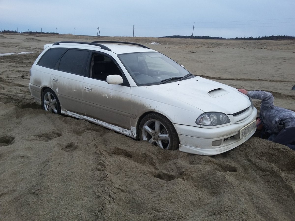Toyota Caldina 2.0 МТ, 2000,