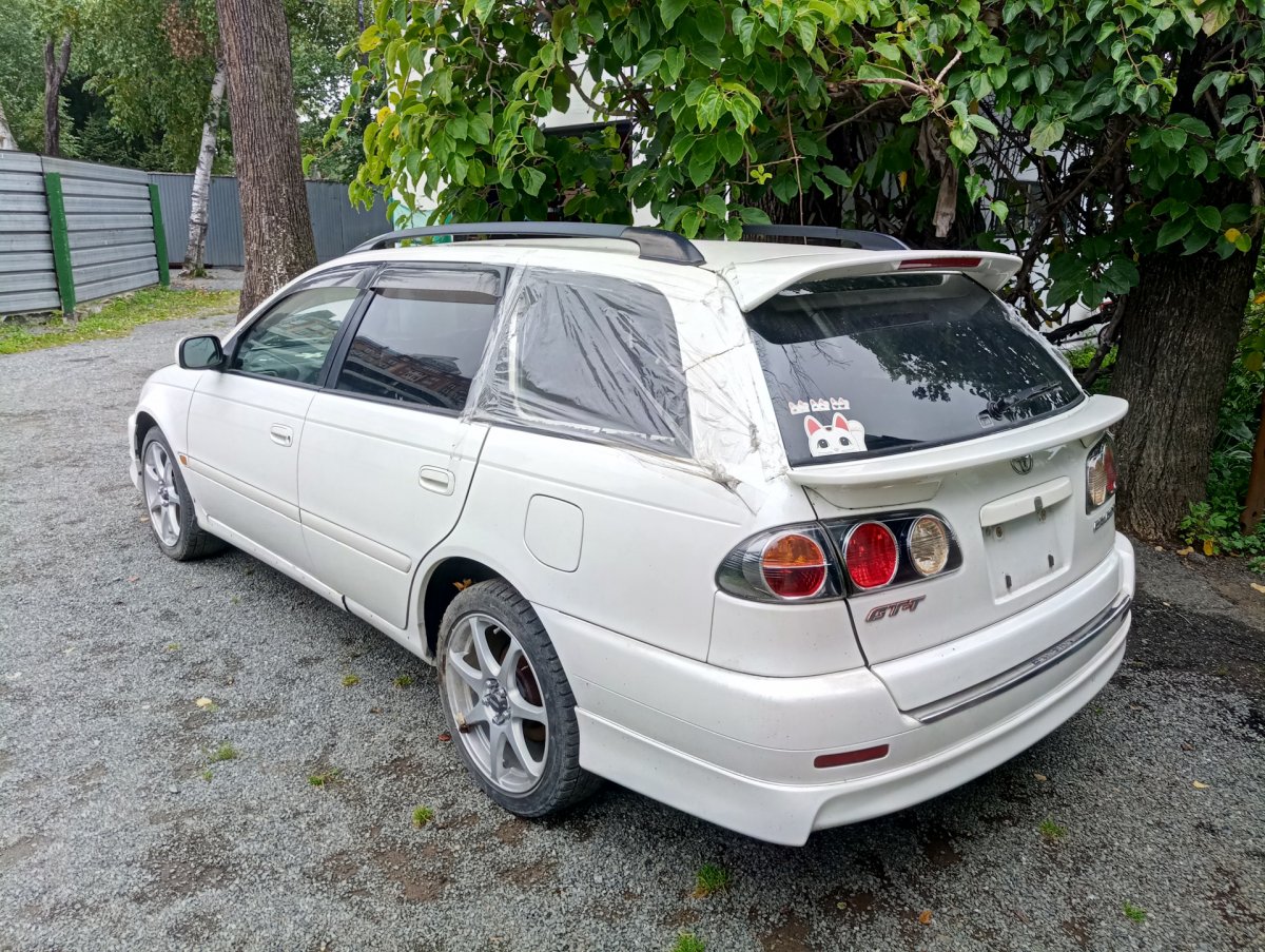 Тойота Калдина st215