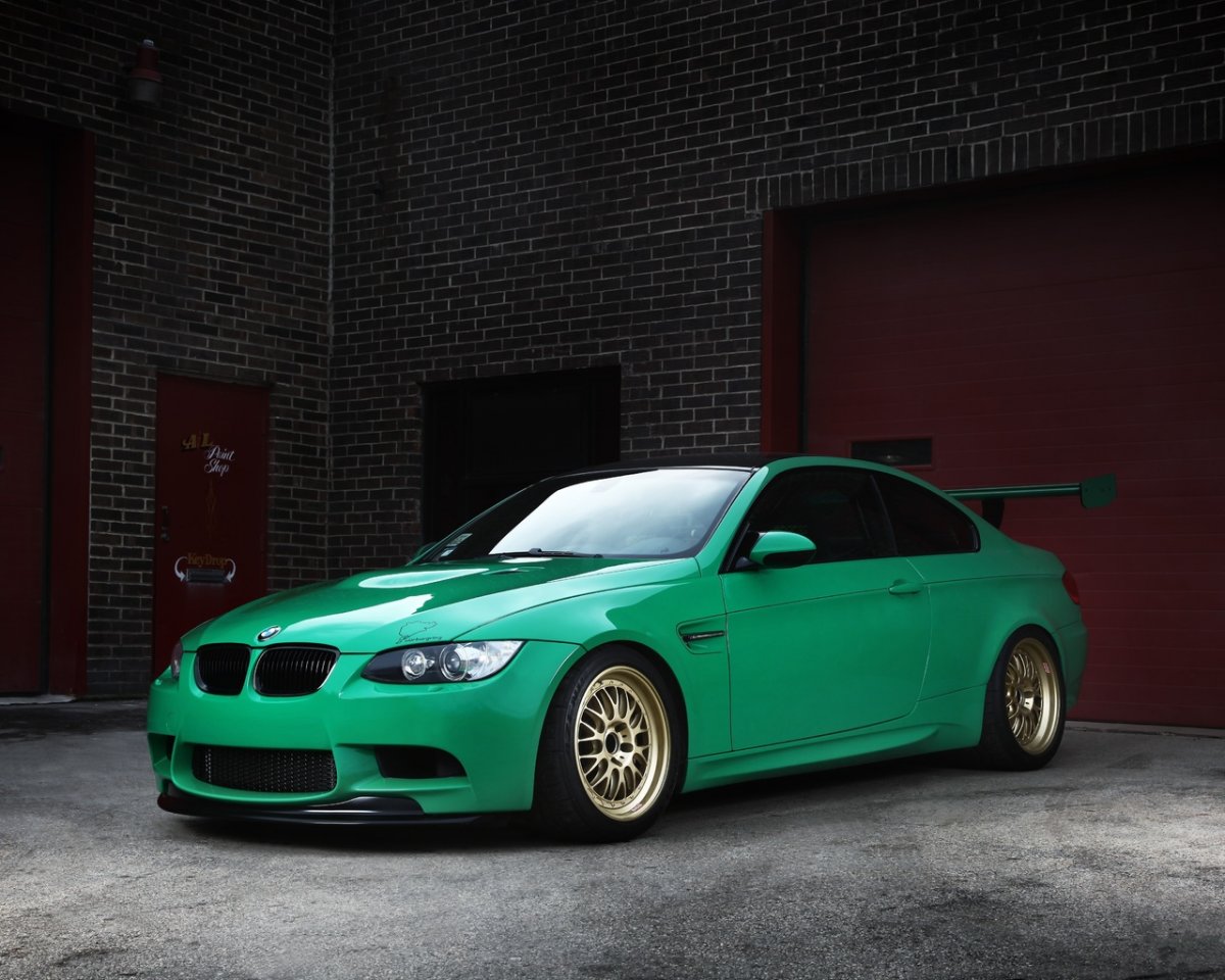 BMW m3 зеленая