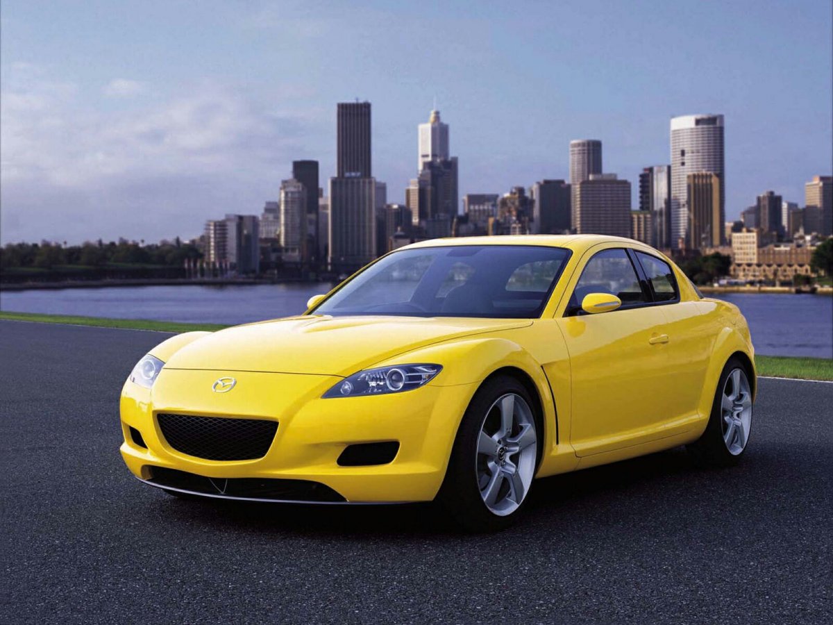 Mazda спорткар RX-8 желтая