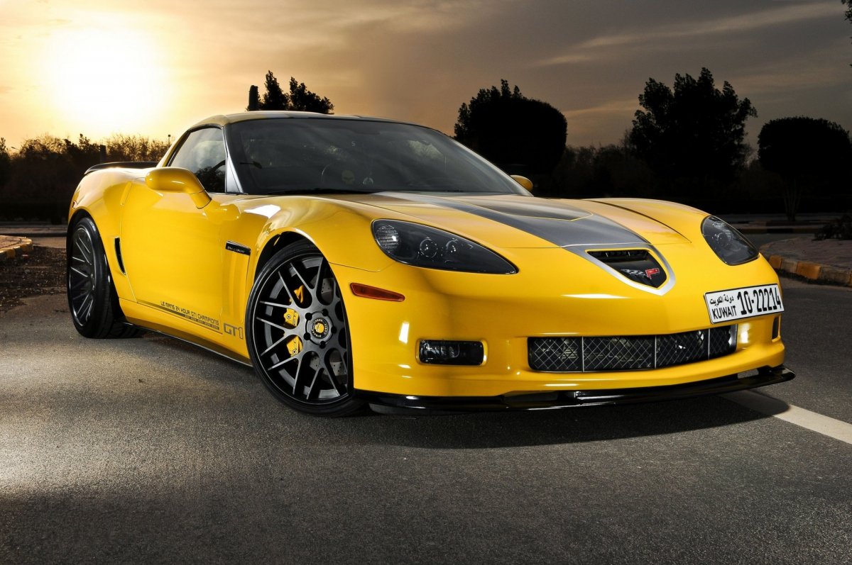 Chevrolet Corvette c6 Yellow