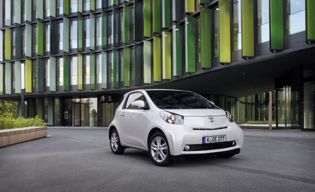 Toyota IQ 2011