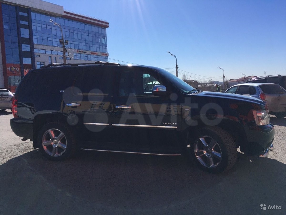 Машина Гуфа Шевроле Тахо