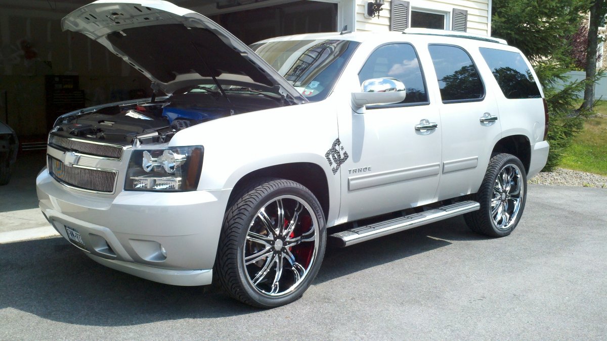 Шевроле Тахо военный