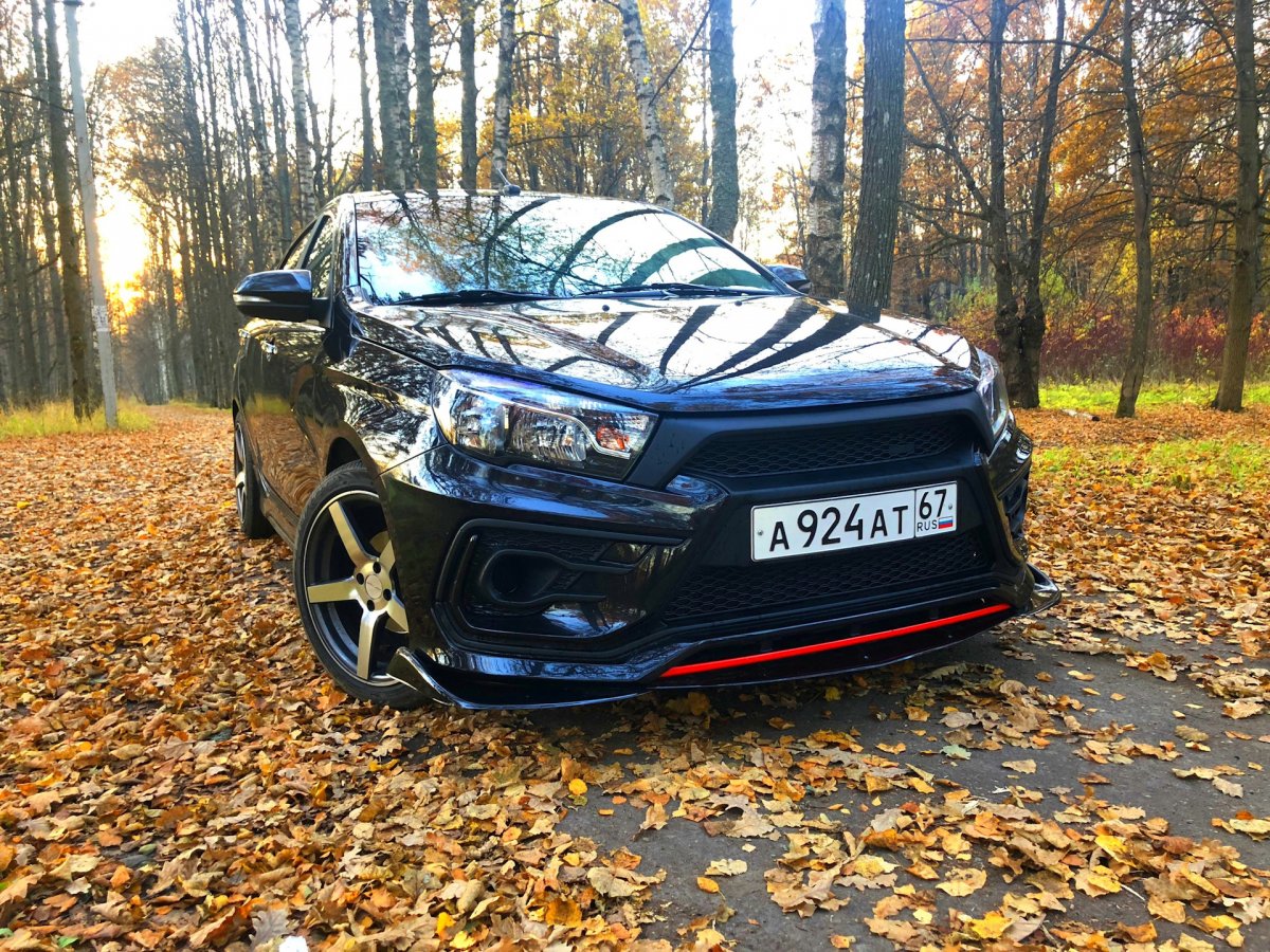 Лада Веста черная в обвесе