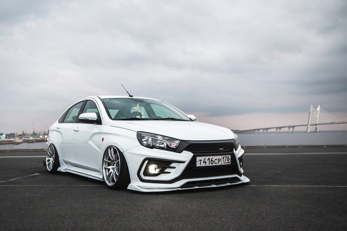 Тюнинговая Лада Веста