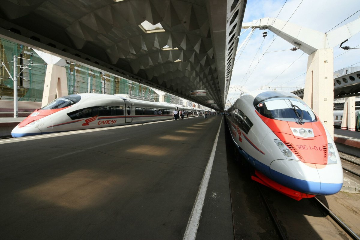 Скоростной поезд РЖД