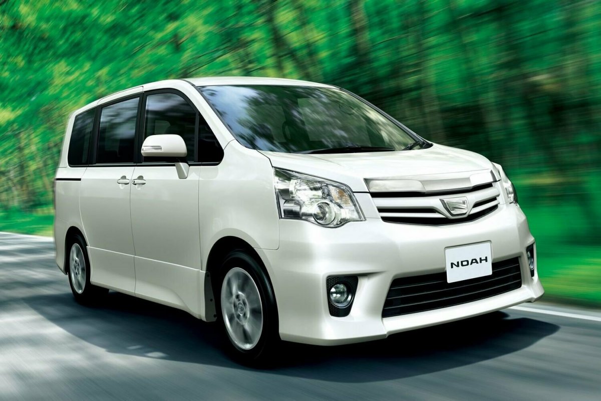 Toyota Noah