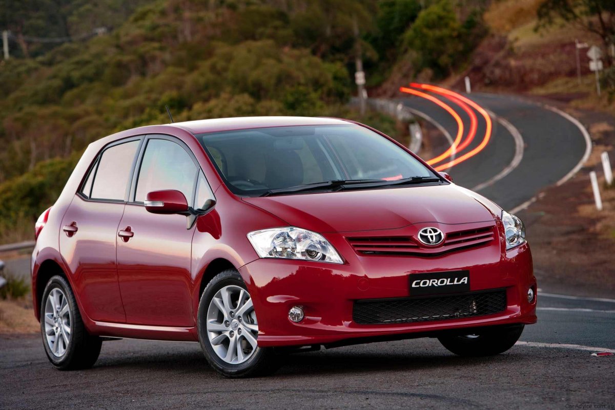 Toyota Corolla Hatchback 2010