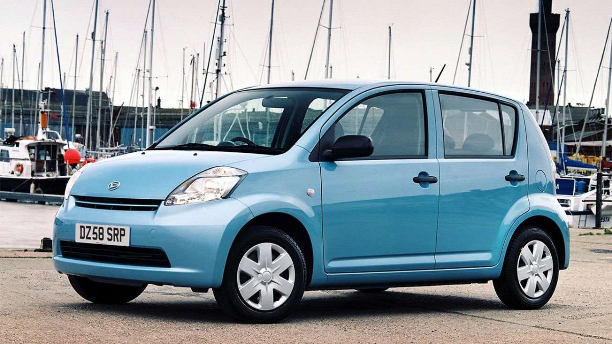 Daihatsu Sirion m300