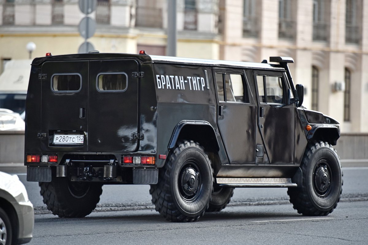 Внедорожник «тигр» (ГАЗ-2330)