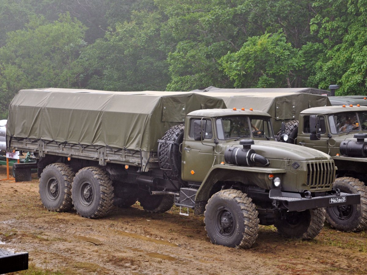 Урал 4320 армейский