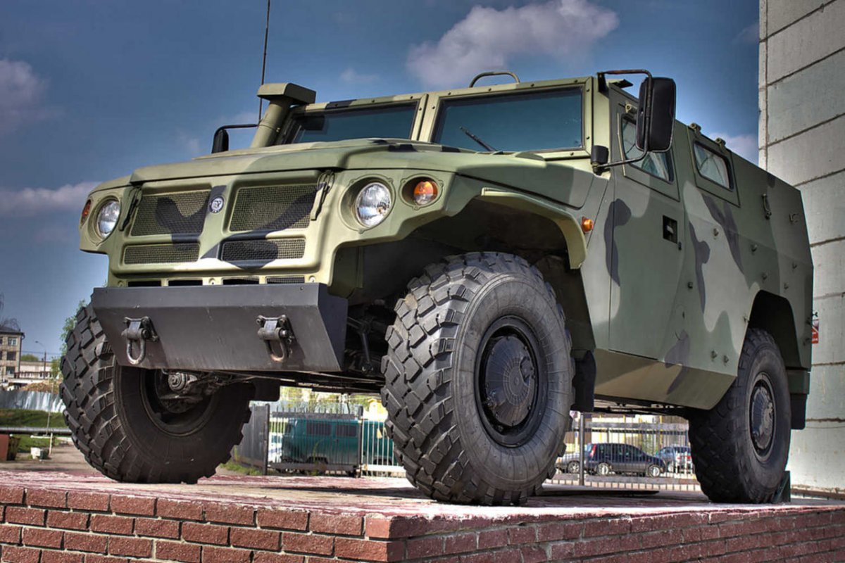 ГАЗ 2330 тигр военный