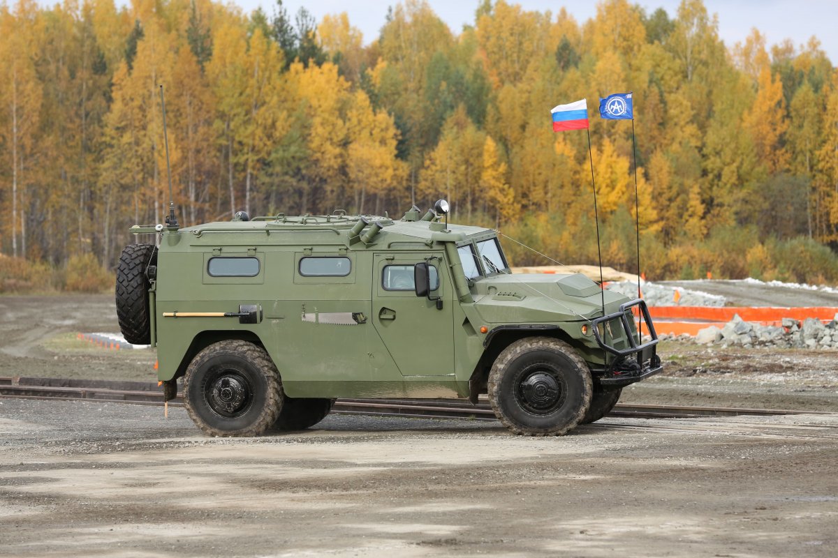 УАЗ тигр военный