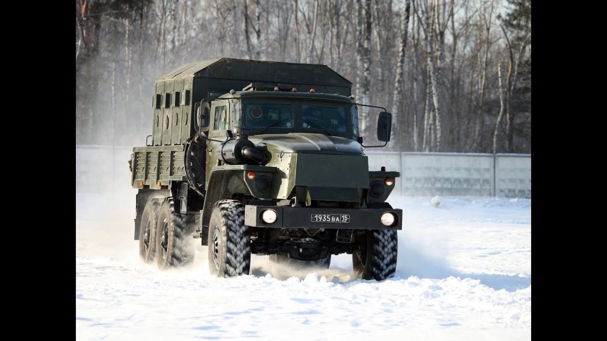 Автомобиль Урал Урал 4320