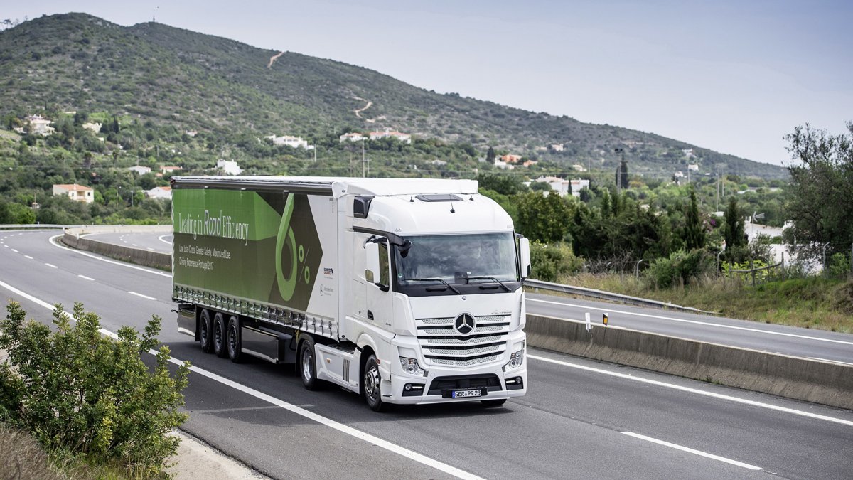 Мерседес Бенц Актрос