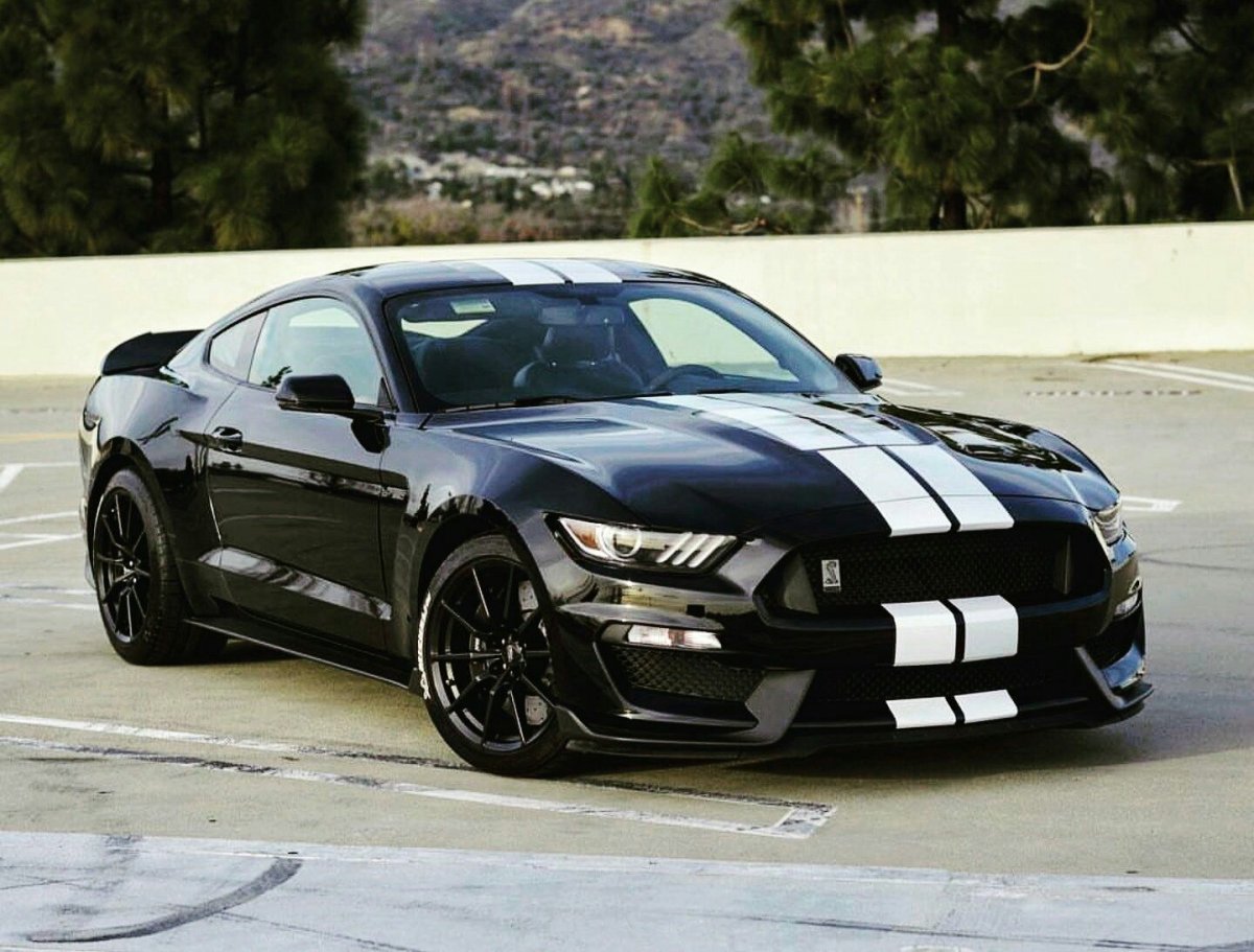 Форд Мустанг Шелби gt 1000