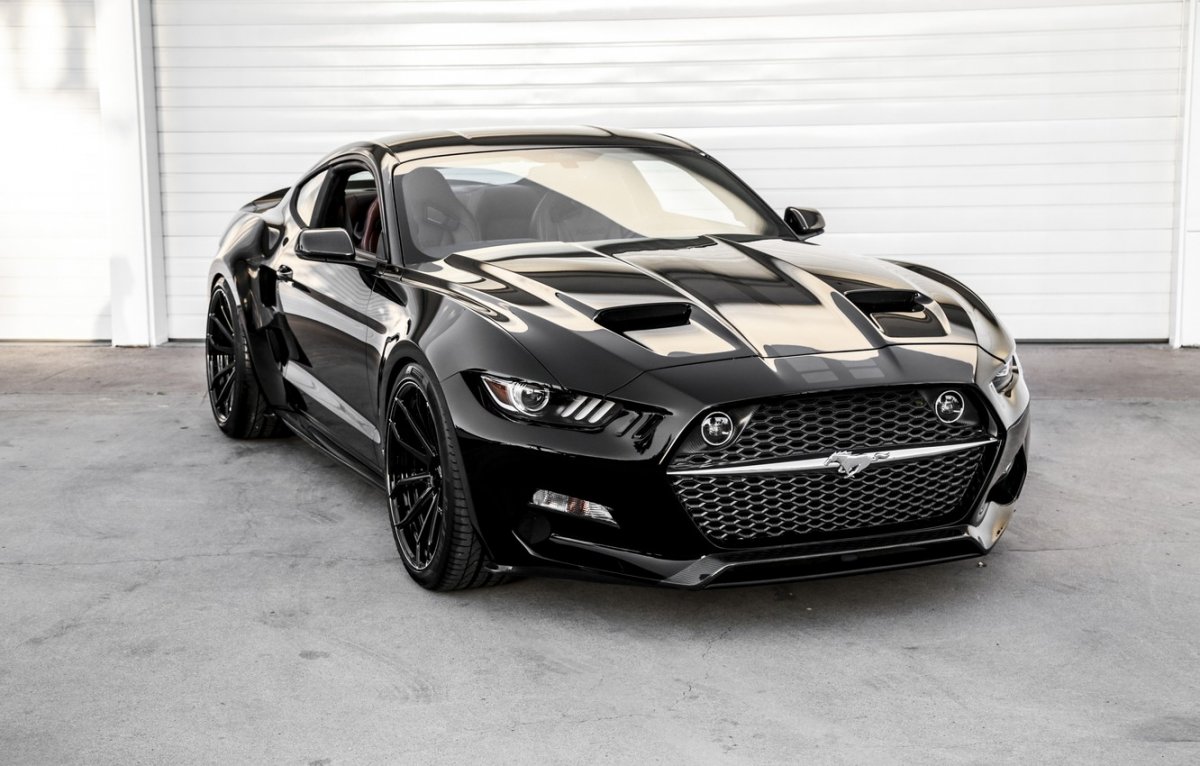 Форд Мустанг рокет