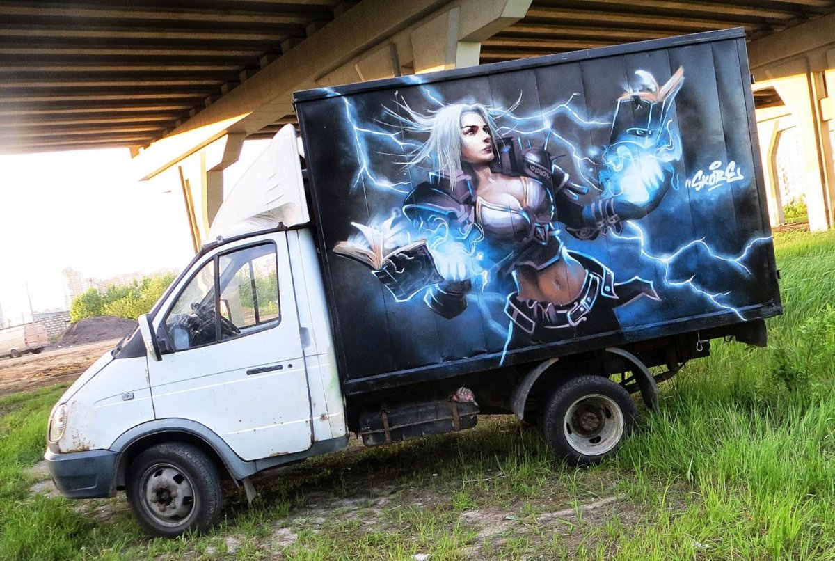 Красивая реклама на грузовиках