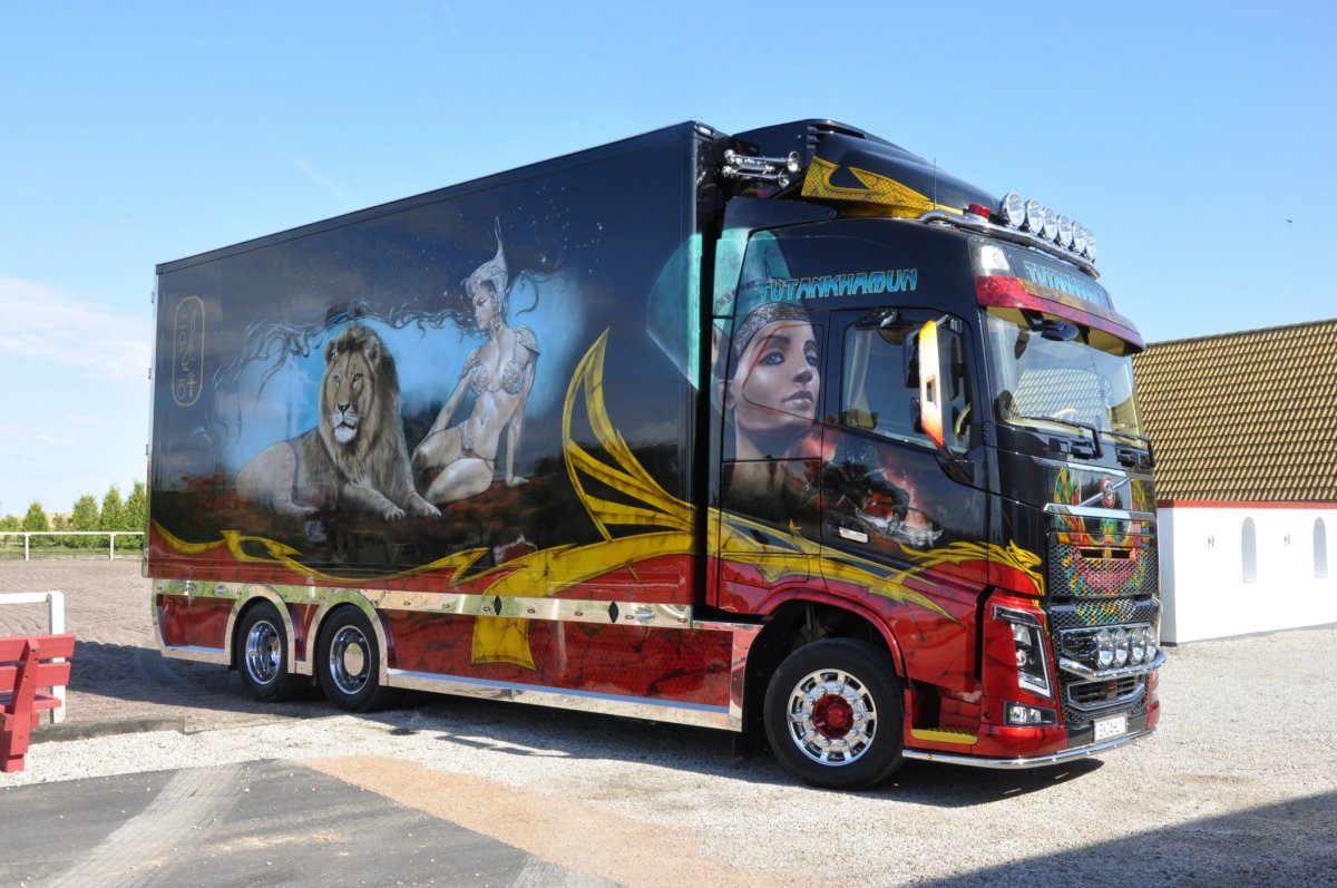 Volvo fh16 750 2021 с аэрографией