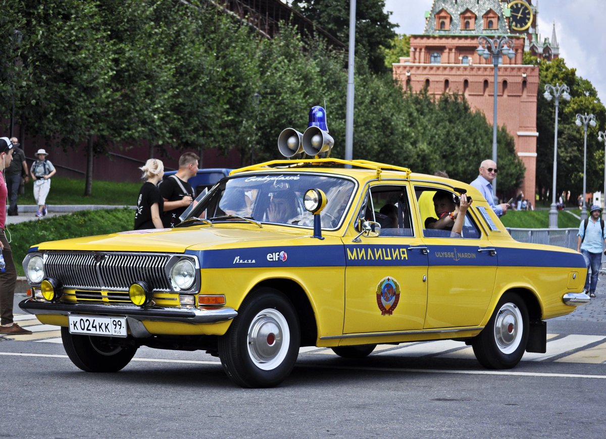 Волга ГАЗ 24 милиция